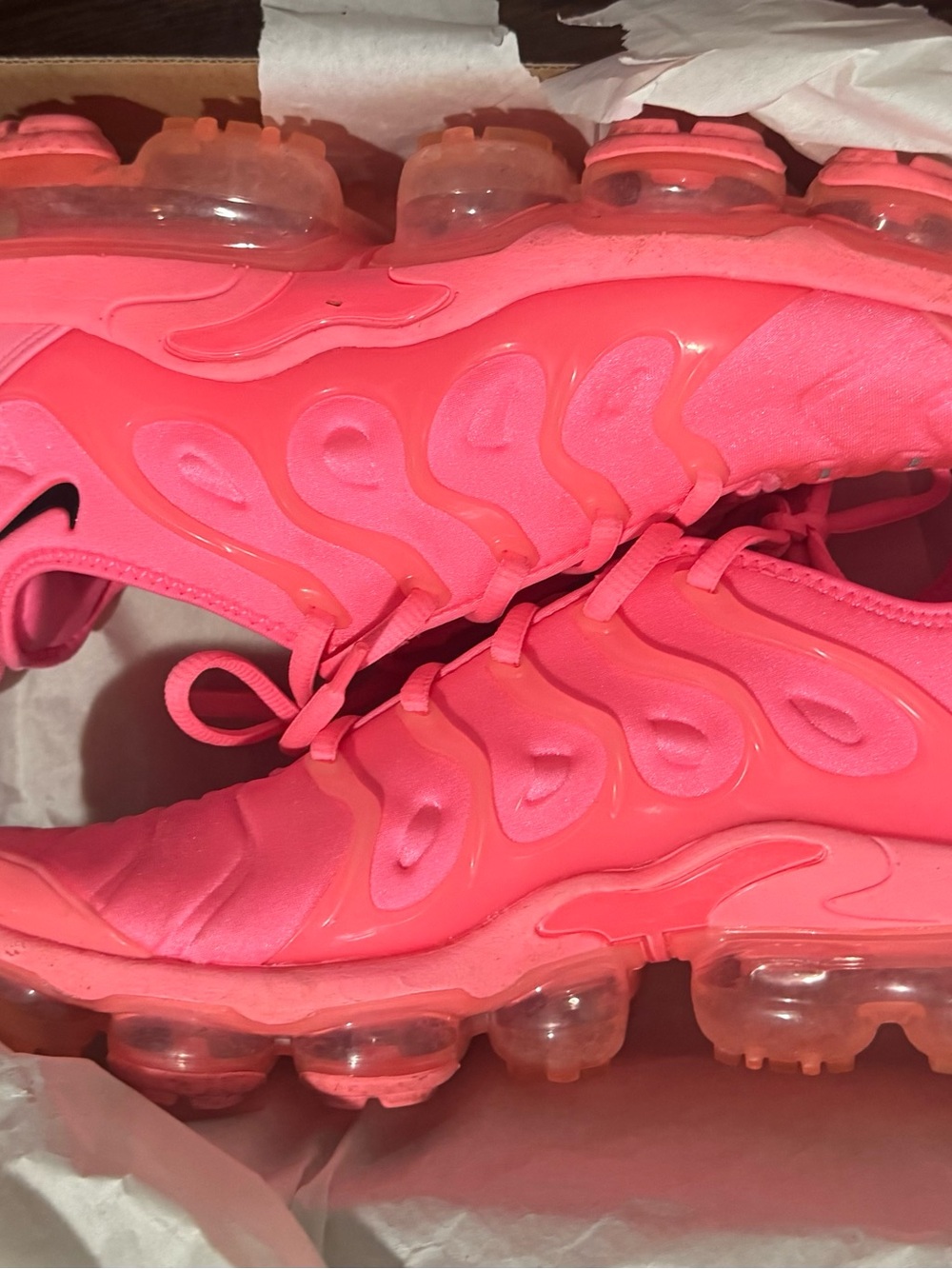 Nike women Bright Pink Air-Cushioned Athletic Sneakers
